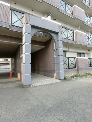 福岡市西区今宿青木の賃貸マンションのエントランス|エントランス写真