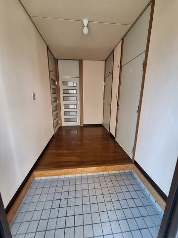 【玄関】