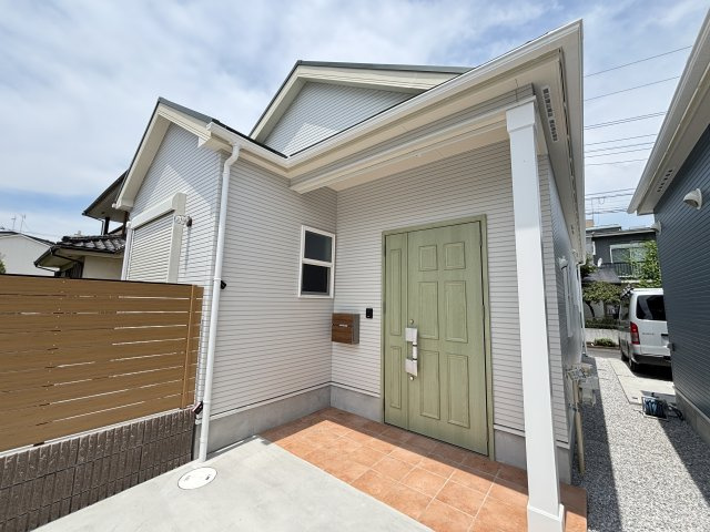 南街平屋ＷＥＳＴのエントランス