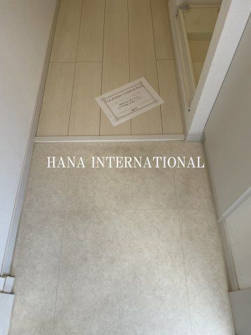 リブリ・Petit　Platの玄関