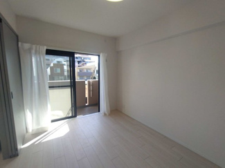 【洋室】 | ライオンズマンション西高島平溝下公園弐番館 | コンパクトで使いやすい洋室です