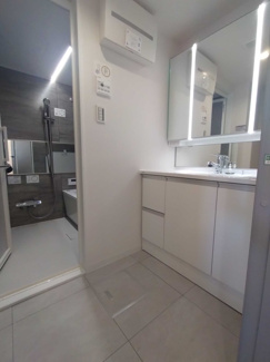 【独立洗面台】 | ライオンズマンション西高島平溝下公園弐番館 | 朝の身支度には欠かせない独立洗面化粧台