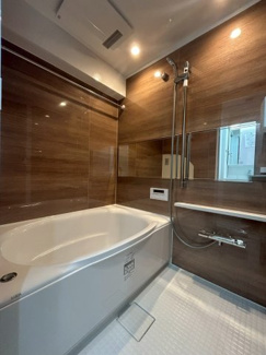 【浴室】 | 秀和大山レジデンス | 日々の暮らしに欠かせないお風呂です