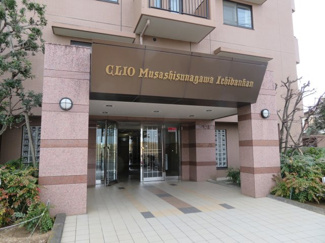 【エントランス】 | クリオ武蔵砂川壱番館 | ゆとりのあるエントランスです