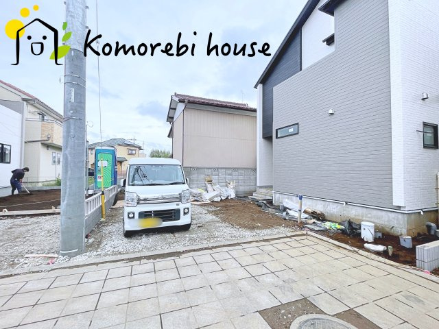 【大宮　East Terrace】さいたま市見沼区大谷　新築一戸建て　ブルーミングガーデン　03の駐車場|4/10撮影