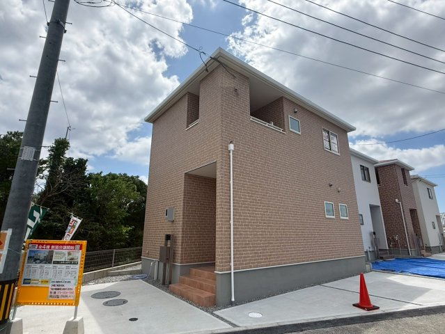 ■■八重瀬町玻名城第2-4号棟（全4棟）の前面道路含む現地写真