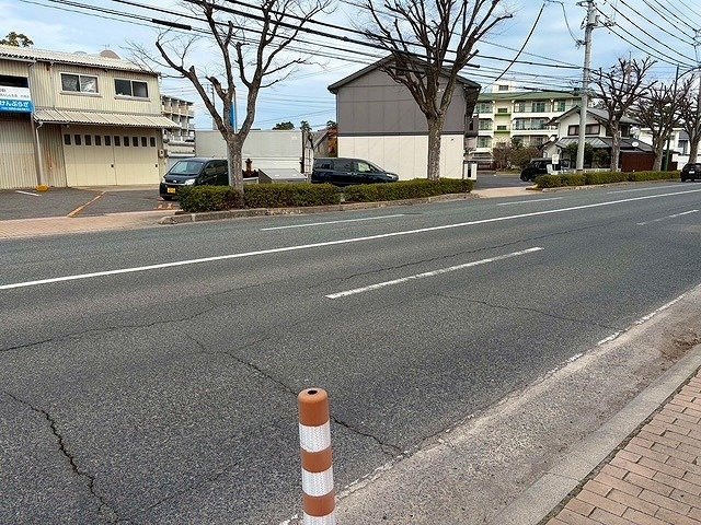 米子市上福原6丁目売店舗の外観|全面道路となっております。