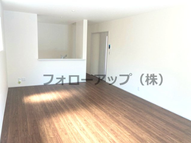 リーブルガーデン加古郡播磨町北本荘9期の居間・リビング