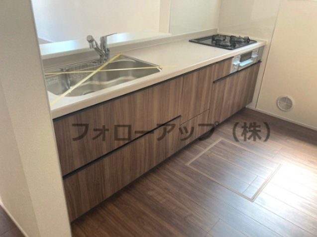 リーブルガーデン加古郡播磨町北本荘9期のキッチン|コンパクトなキッチンで掃除もラクラク