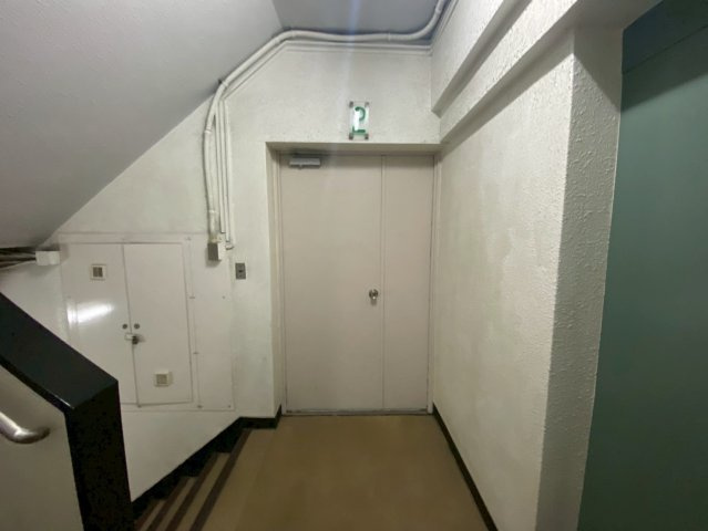 稲毛パレス の玄関