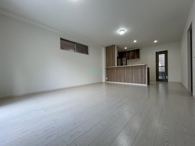 【居間・リビング】 | 一里山４丁目 | 家族との時間、自分の時間共に大切にできる空間がここにあります。