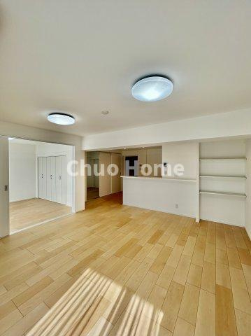 なぎさニュータウン4号棟のキッチン|ダイニングキッチン