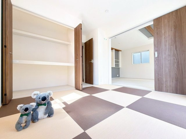 【和室】 | 前橋市六供町1丁目　新築住宅 | 来客時の客間やお子様のお昼寝など多用途にお使いいただける和室です。
