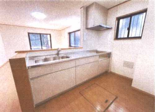 平塚市高根2丁目　中古戸建のキッチン