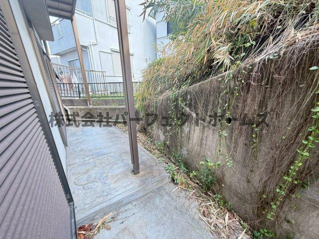 茄子作1丁目戸建　賃貸のバルコニー|開放的で明るい空間を演出してくれるバルコニーです