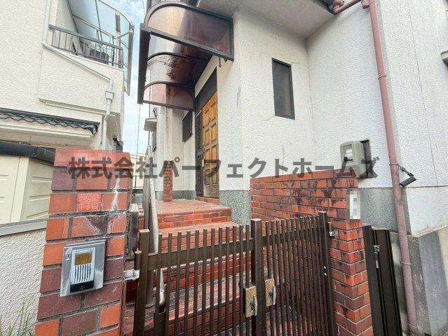 茄子作1丁目戸建　賃貸のエントランス|清潔なエントランスです
