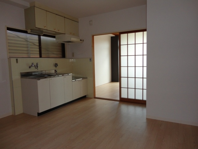 リアルティ本多聞Ⅱのキッチン