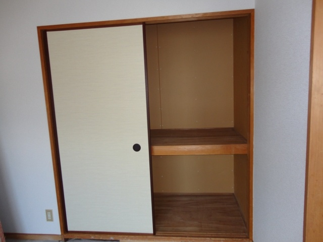 リアルティ本多聞Ⅱの収納