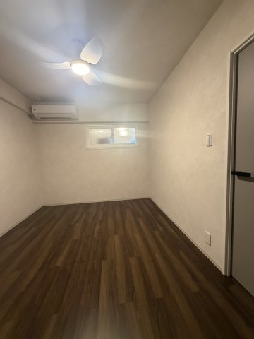 フジタ第二熱海マンションの洋室