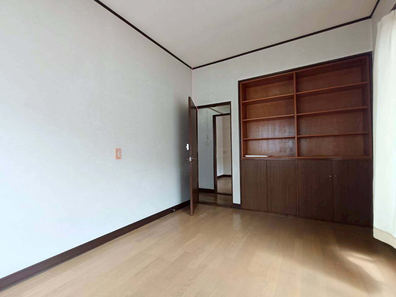 八潮市　緑町2丁目　中古戸建の洋室|広々とした洋室です