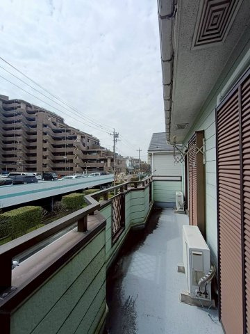 八潮市　緑町2丁目　中古戸建のバルコニー|落ち着いた時間を過ごせるバルコニーです