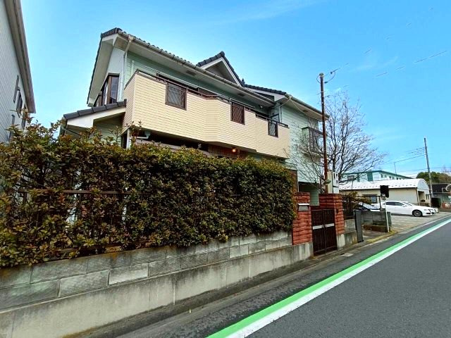 八潮市　緑町2丁目　中古戸建の前面道路含む現地写真|前面道路含む現地写真です