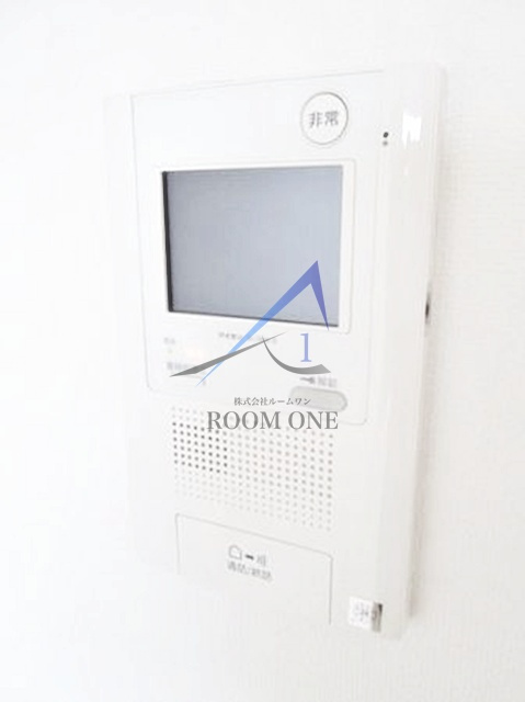ライオンズクオーレ東京三ノ輪シティゲートのセキュリティ|モニター付きインターホンです。