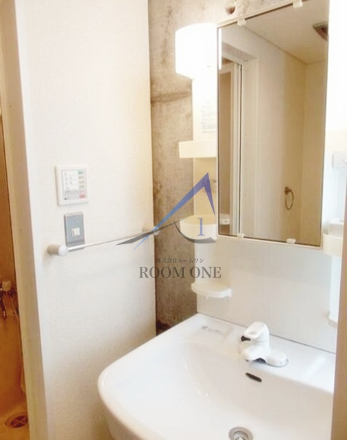 ｇａｌｏｐｉｎ（ガロパン）の洗面所|洗面台です。