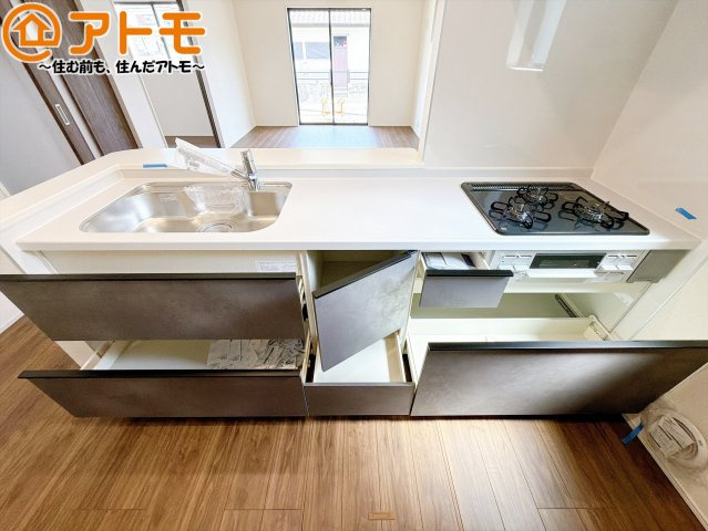 【キッチン】 | 藤枝市時ケ谷　新築戸建　全1棟 | 大容量システムキッチン♪お料理スペースやシンク広々！毎日の家事をしっかりサポート♪