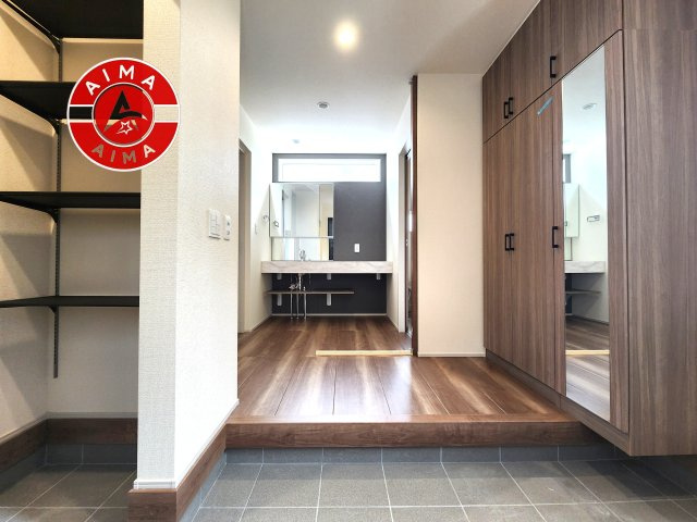 福岡市東区美和台5丁目第2-3棟（2号棟）の内観：施工例|二重ロックでしっかり防犯対策ができます。