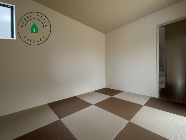 福岡市東区美和台5丁目第2-3棟（2号棟）の内観：施工例|和室を上手に活用すると暮らし方の幅が広がります。例えば普段は開け放して、子供の小さいうちはお昼寝や遊びのスペースに。畳はソフトなので転んでもケガをしにくく安心です