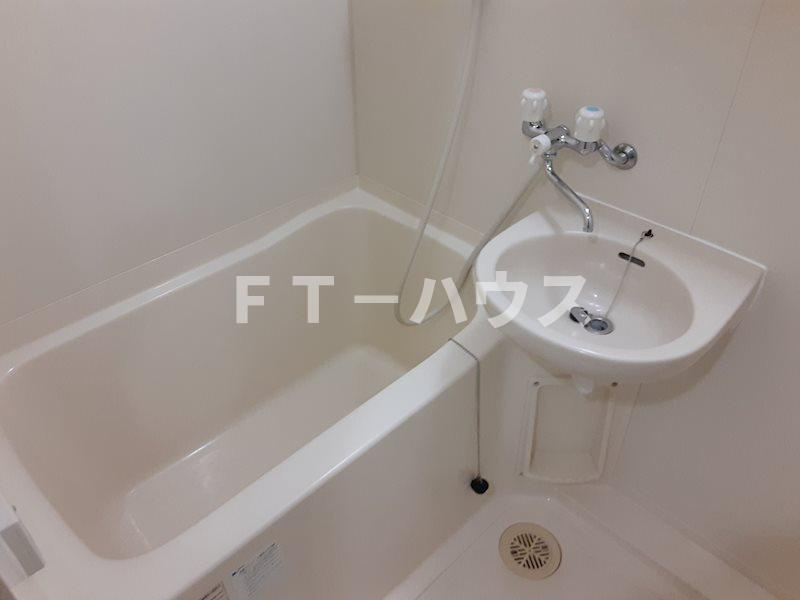 ラ・コート・ドール津田沼の浴室