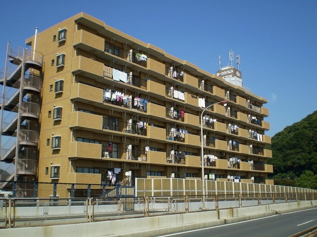 横須賀市森崎１丁目の賃貸マンション