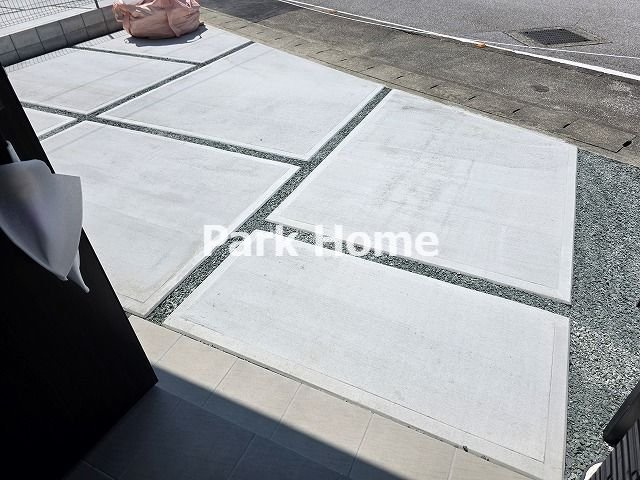 高知市鴨部2丁目 -2期2棟1-新築戸建ての駐車場