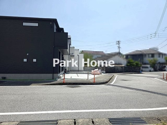 高知市鴨部2丁目 -2期2棟1-新築戸建ての前面道路含む現地写真|1号地　