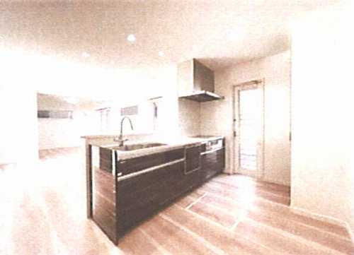 平塚市四之宮2丁目　中古戸建のキッチン