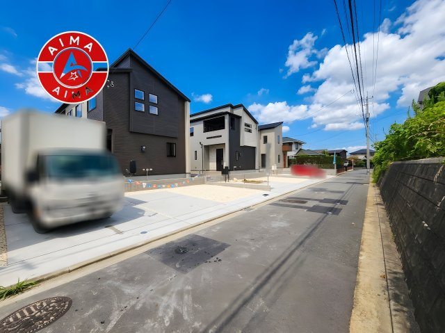福岡市東区美和台5丁目第2-3棟（3号棟）の前面道路含む現地写真|見学の時間などお気軽にお問い合わせ下さい。