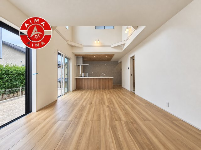 福岡市東区美和台5丁目第2-3棟（3号棟）の居間・リビング|多くの時間を過すことになるリビングだからこそ、いつも穏やかな空間・解放感が味わえ毎日が充実します。
