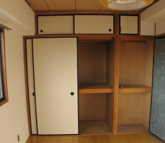 クレインヒル早稲田の収納