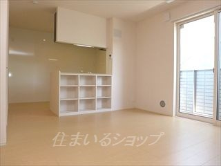 メルヴェーユ　Ⅱの居間・リビング|人気の対面キッチン