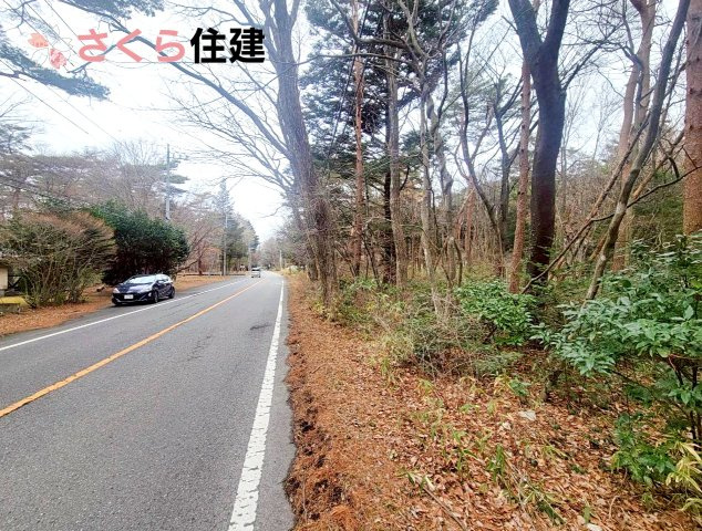 那須塩原市百村字石滝　土地の前面道路含む現地写真