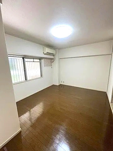 芦屋パインリッチの居間・リビング
