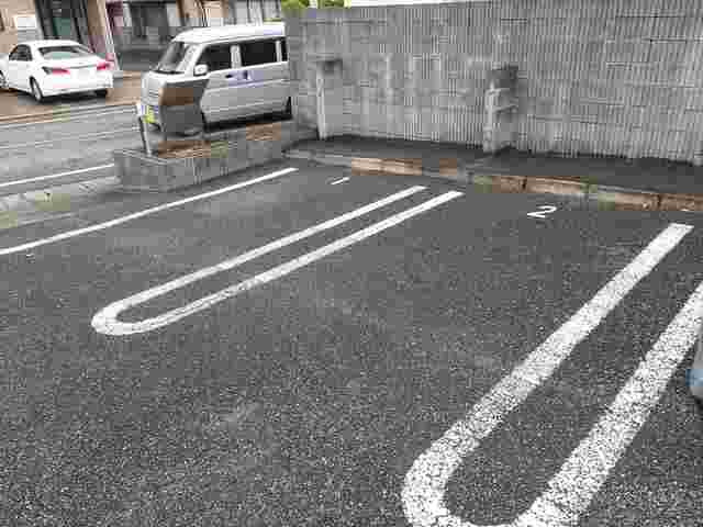 シルフィード　ティアラの駐車場