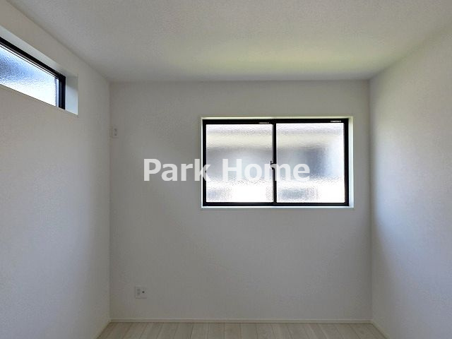 高知市鴨部2丁目 -2期2棟2-新築戸建ての洋室|２F:5.25洋室（西）