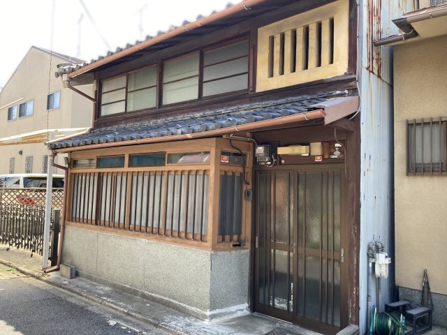 薬園町の外観