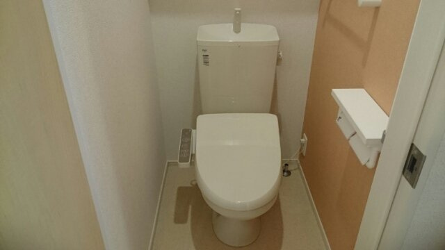ソレイユ大門Ａのトイレ|コンパクトで使いやすいトイレです