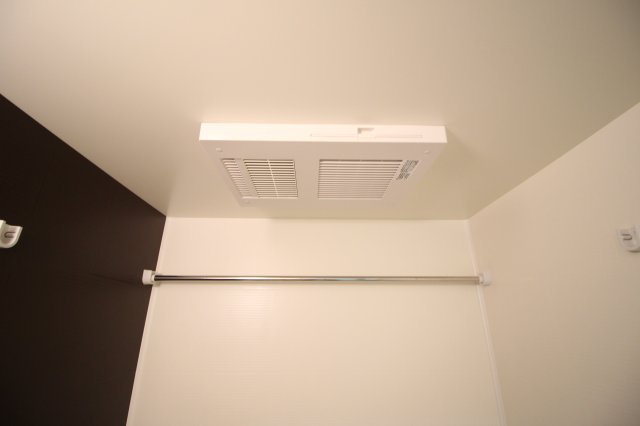 【浴室】 | クラウド昭和町 | 浴室乾燥機付き♪雨の日でも洗濯ものが乾かせます♪