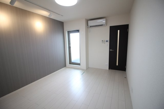 【居間・リビング】 | クラウド昭和町 | 洋室