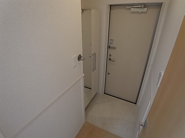 神戸市兵庫区切戸町のアパートの玄関