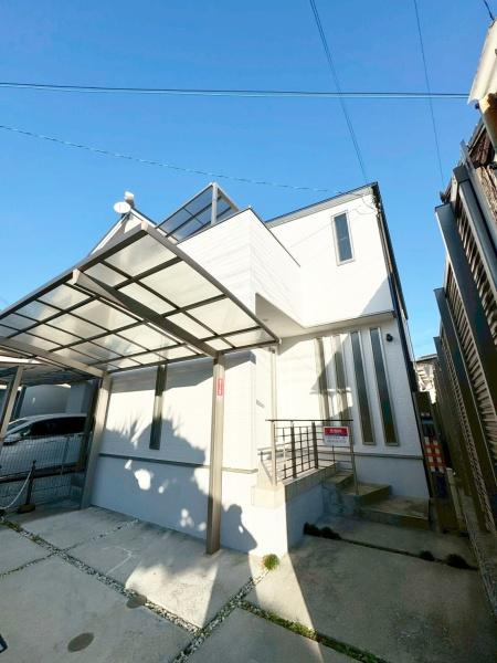 豊中市南桜塚1丁目　　中古戸建の前面道路含む現地写真|前面道路含む現地写真です